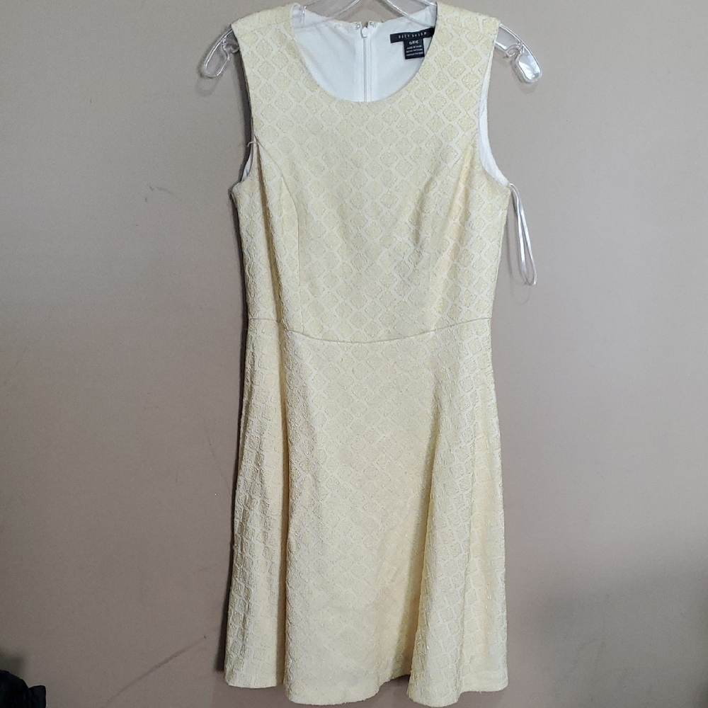 Suzy Shier Light Yellow Textured Mini Dress Size Small